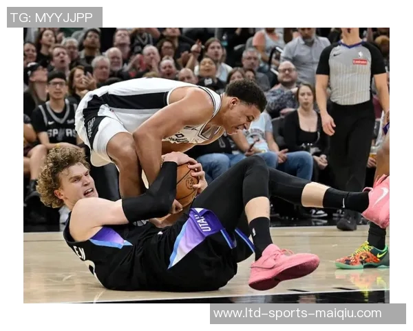 雷霆与马刺季后赛历史对决回顾及精彩瞬间分析